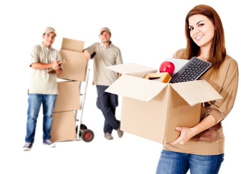 Local packing team handling fragile household items in Eelpieisland